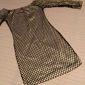 H fish Net Covered Girls Dress - Size: Small (0466)